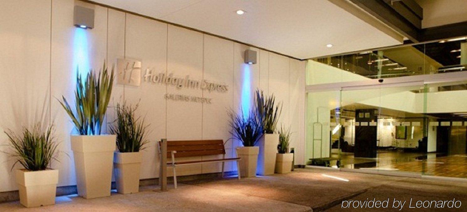 Hotel Express Galerias Metepec By Ihg