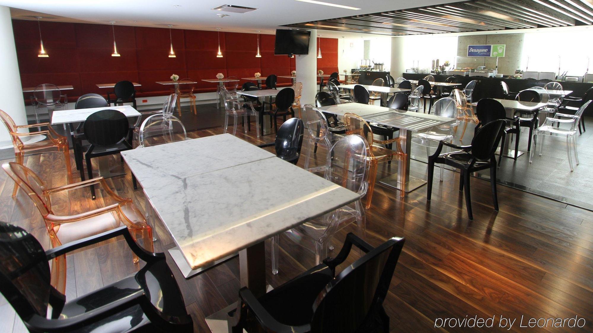Hotel Express Galerias Metepec By Ihg