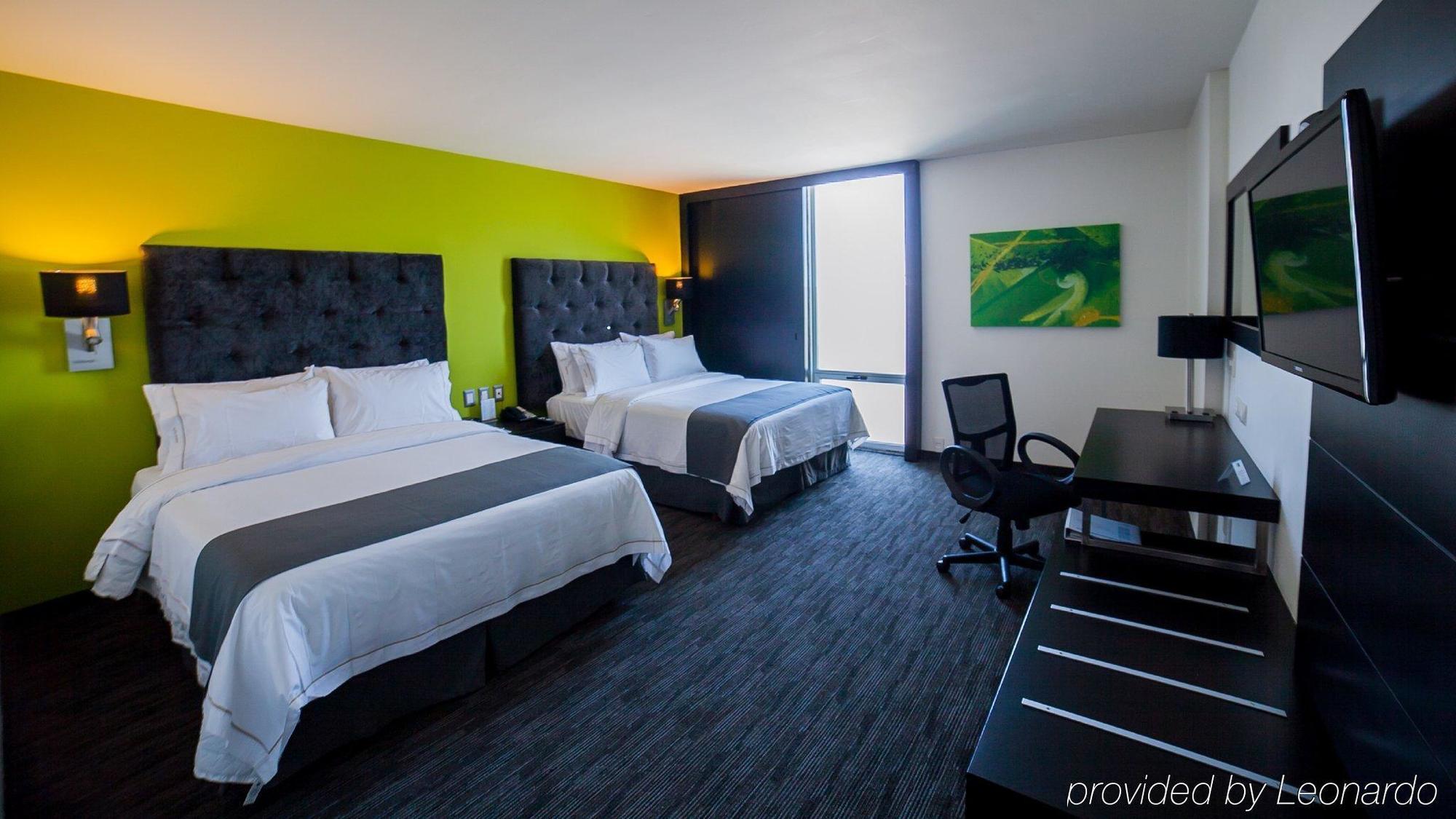Hotel Express Galerias Metepec By Ihg Toluca