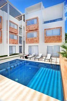 Bambu Aparthotel