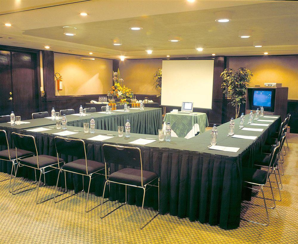 Hotel Four Points By Sheraton 3*