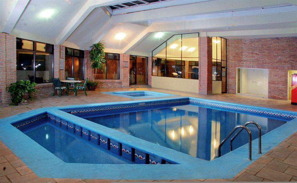Four Points By Sheraton Hotel 3*