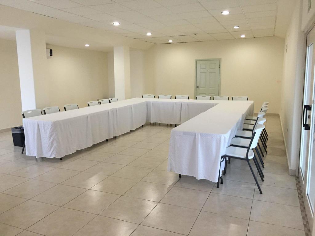 Plaza Del Sol Hotel