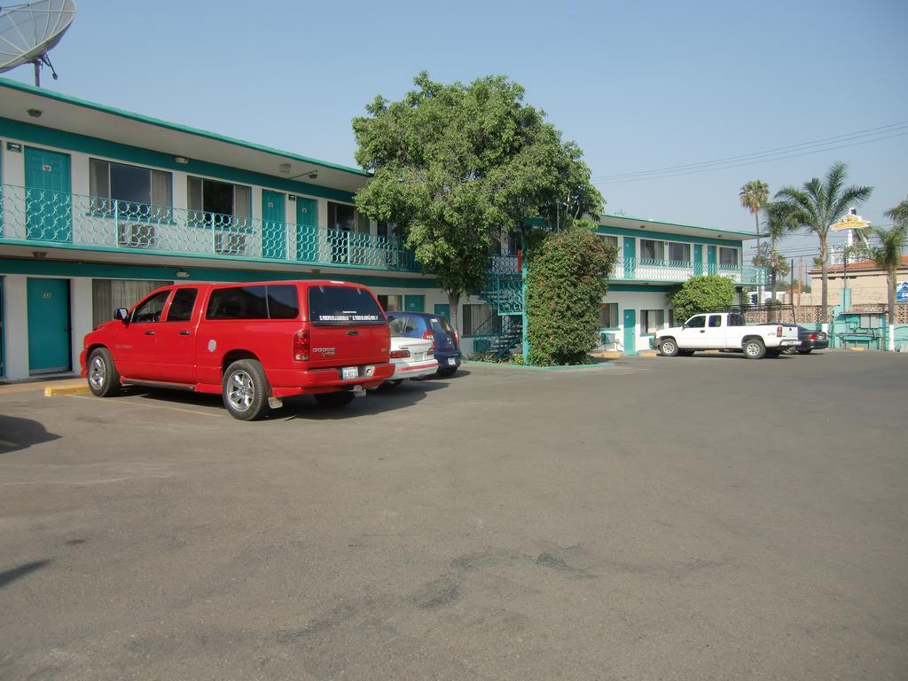 Reno 3*
