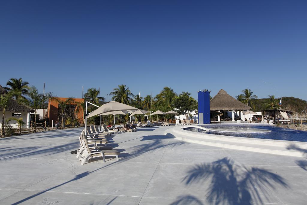Hotel La Isla 4*