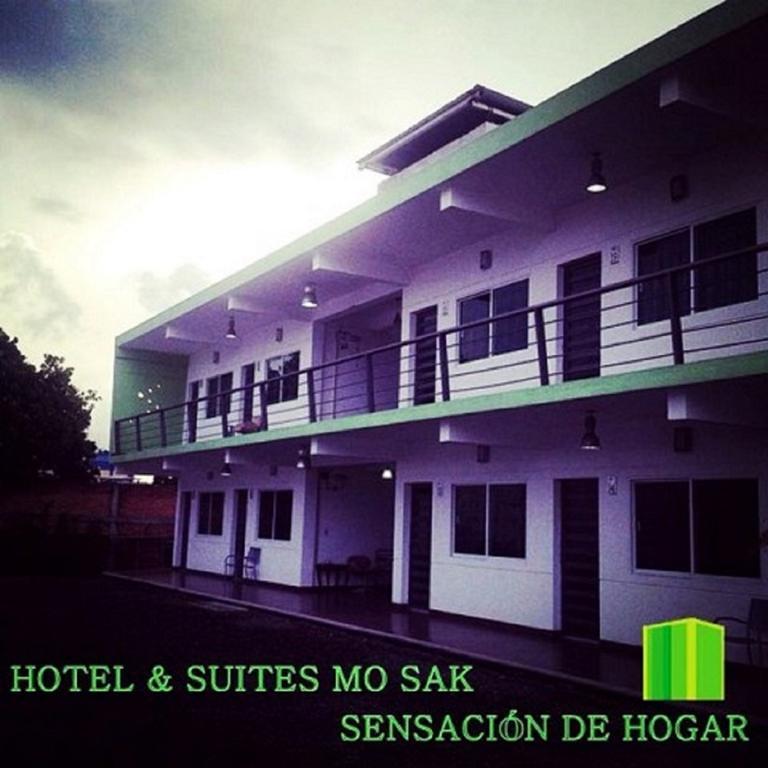 & Mo Sak Hotel Tapachula