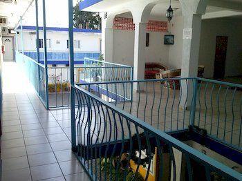 Hotel Sarabi 3*