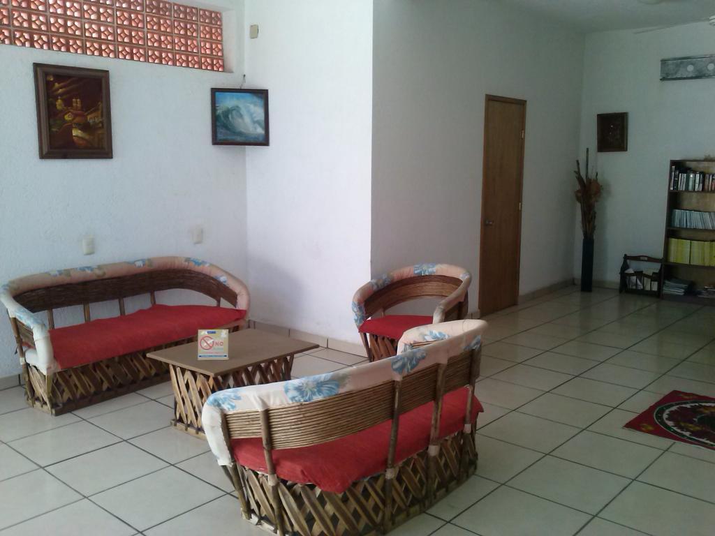 Hotel Sarabi Barra de Navidad