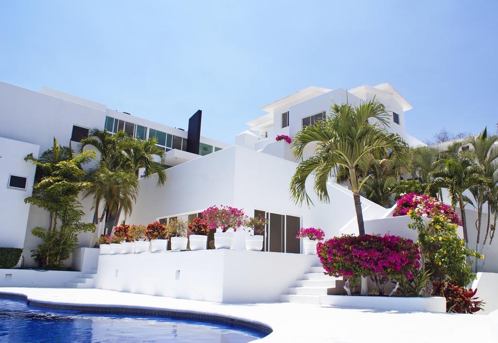 Isha Judd Mexico - Meditacion, Yoga, Mindfulness Hotel Manzanillo