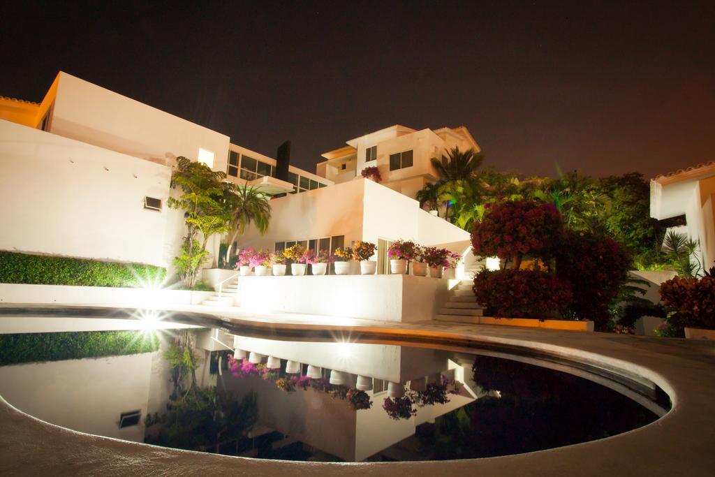 Isha Judd Mexico - Meditacion, Yoga, Mindfulness Hotel 3*
