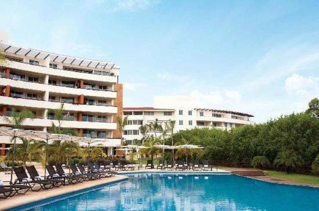 Aak Bal All Suite Resort 5*