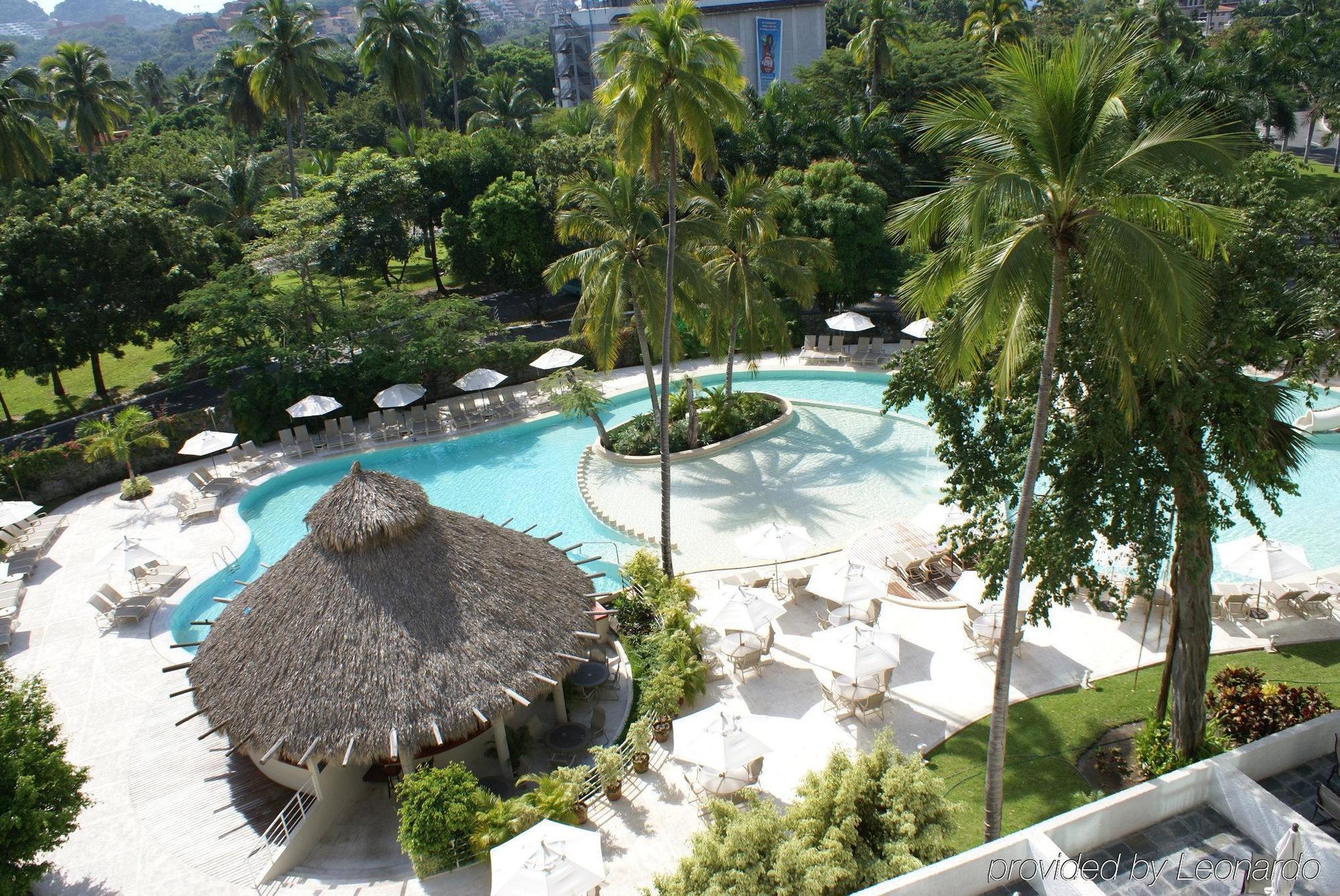 Hotel Gamma Plaza Ixtapa 3*