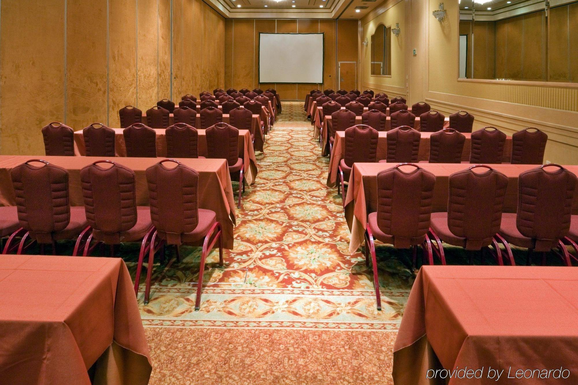 - Trade Center By Ihg