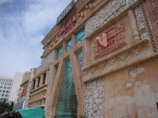 Mayapan Hostel Cancun