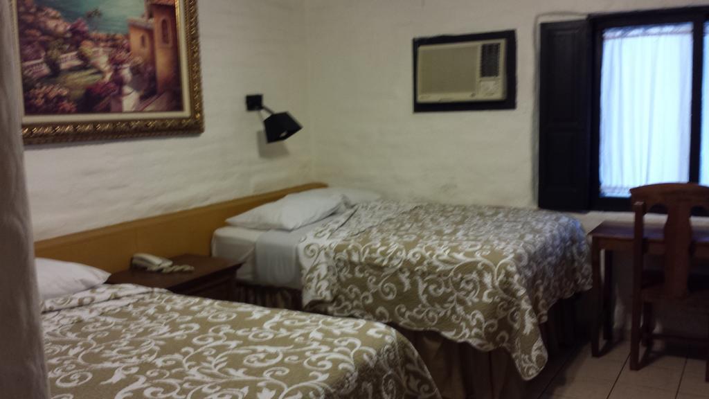 El Rancho Hotel