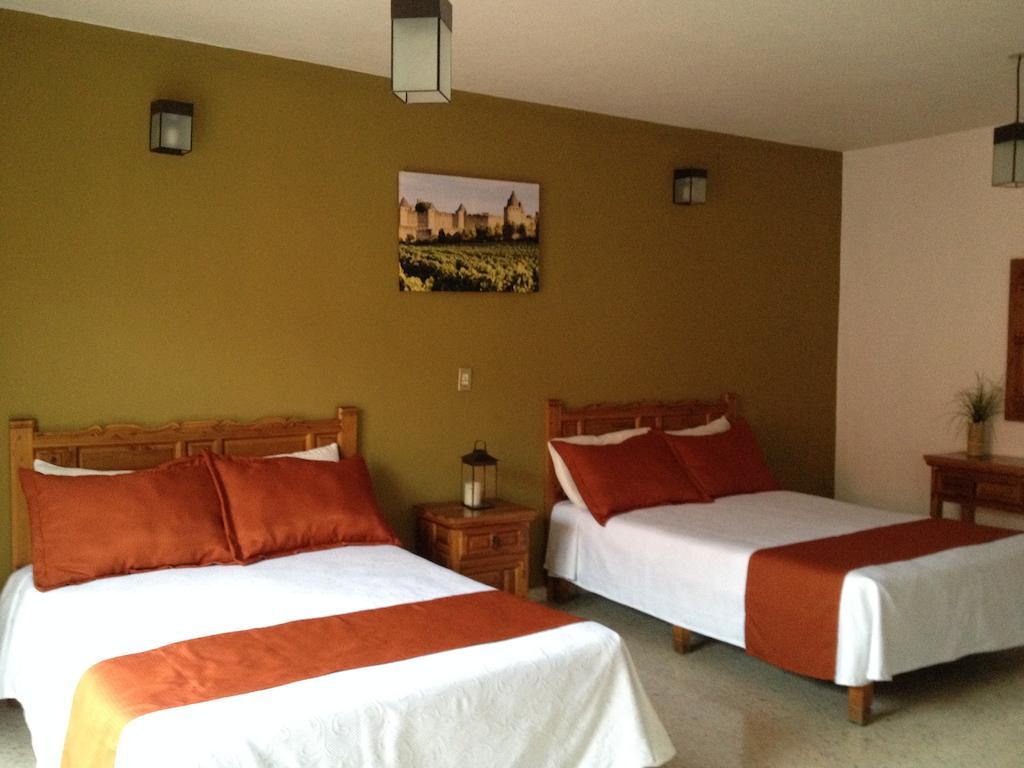 Hotel Casa De Vino 3*