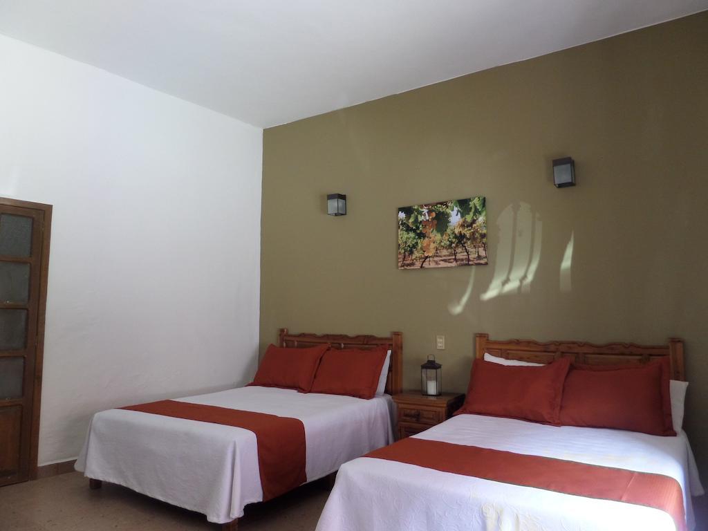 Hotel Casa De Vino