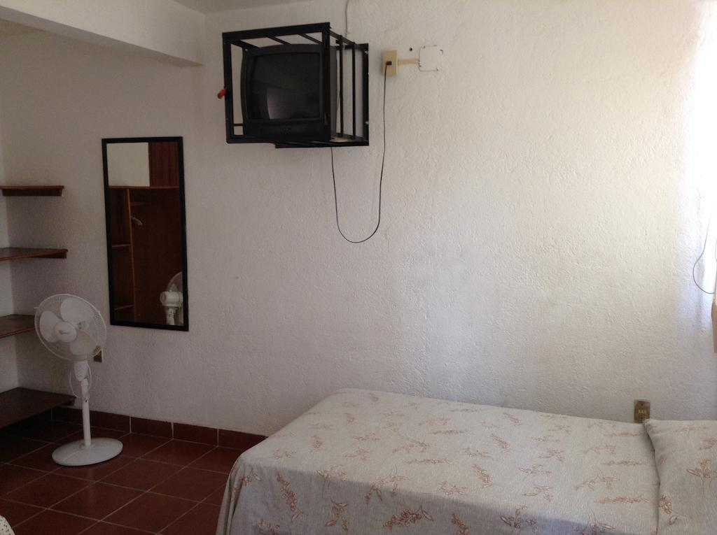Hotel Riscal Zihuatanejo