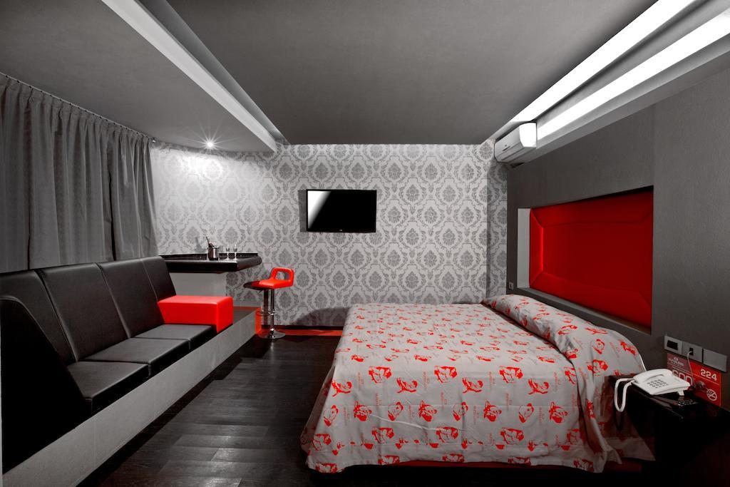 Love hotel Eurosuites Oceania - Adults Only 3*