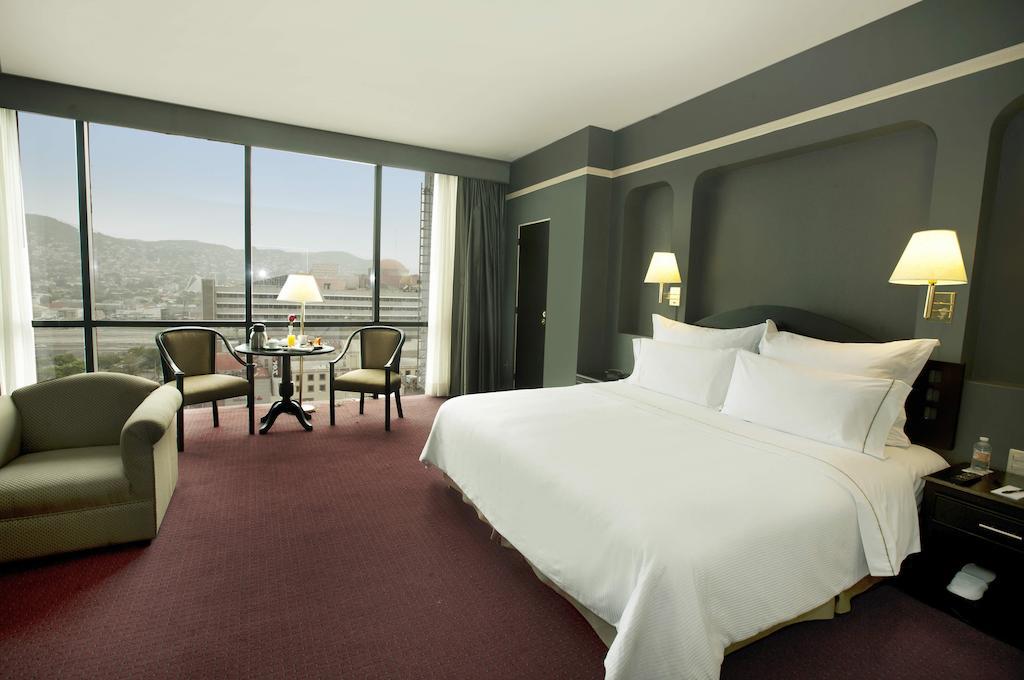 Hotel Krystal 4*