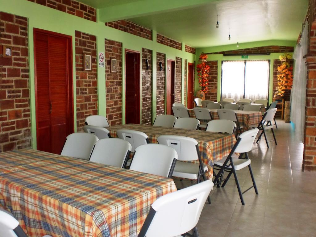 Hotel Casa De La Luna 4*