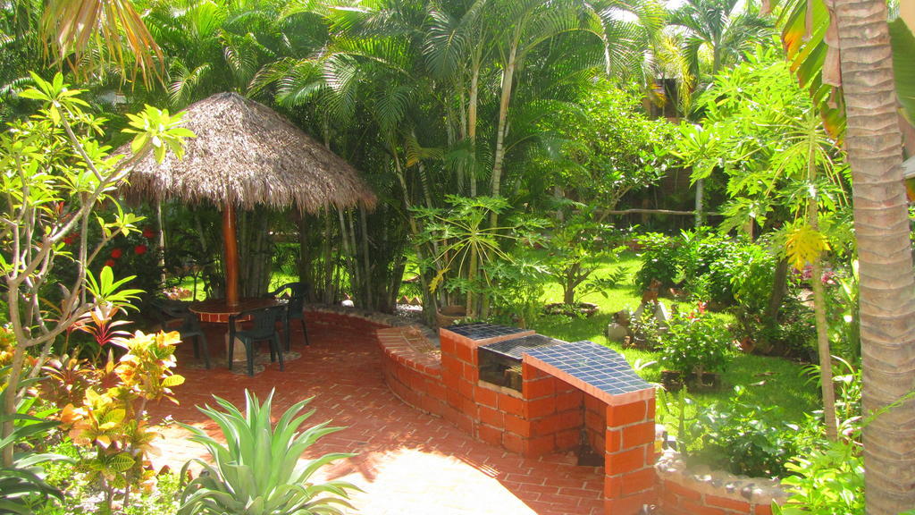 Hotel La Paloma Oceanfront Retreat San Patricio Melaque