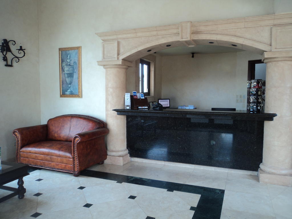 Hotel Plaza 4*