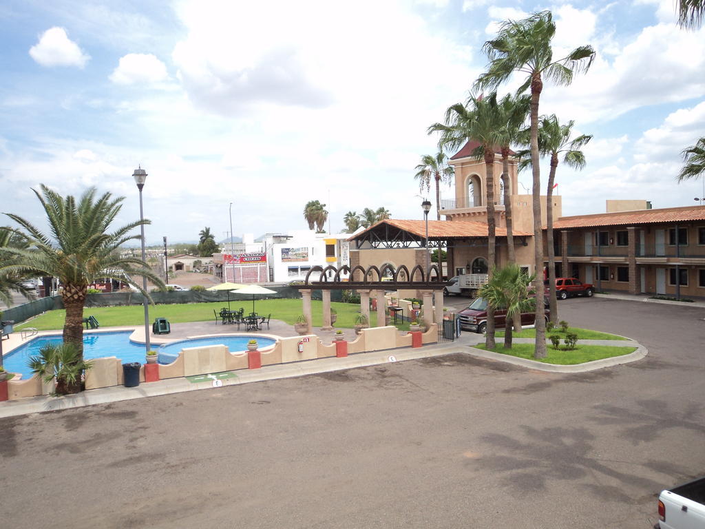Hotel Plaza 4*