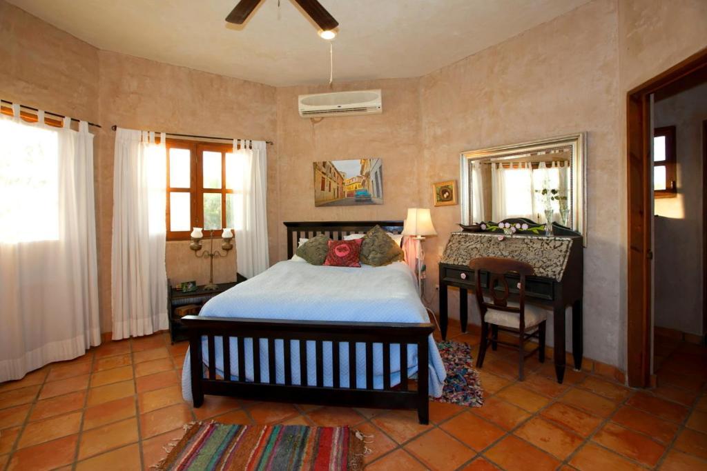 Hotel Flora Del Mar 4*