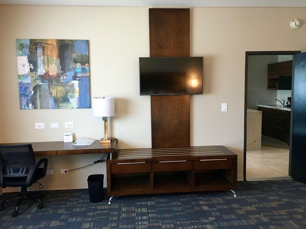 Express & By Ihg Mexicali