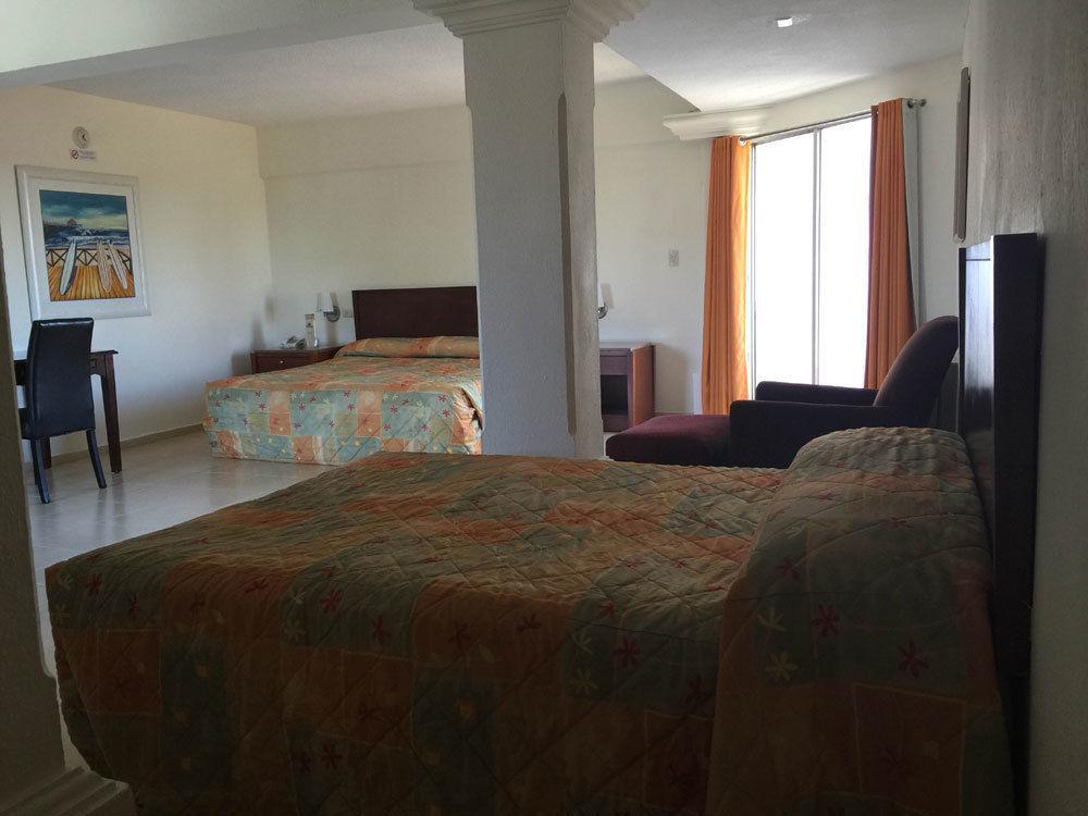 Hotel Plaza Del Sol