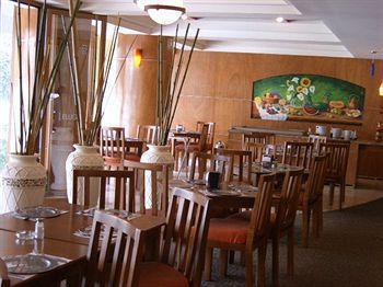 Hotel Emily 4*