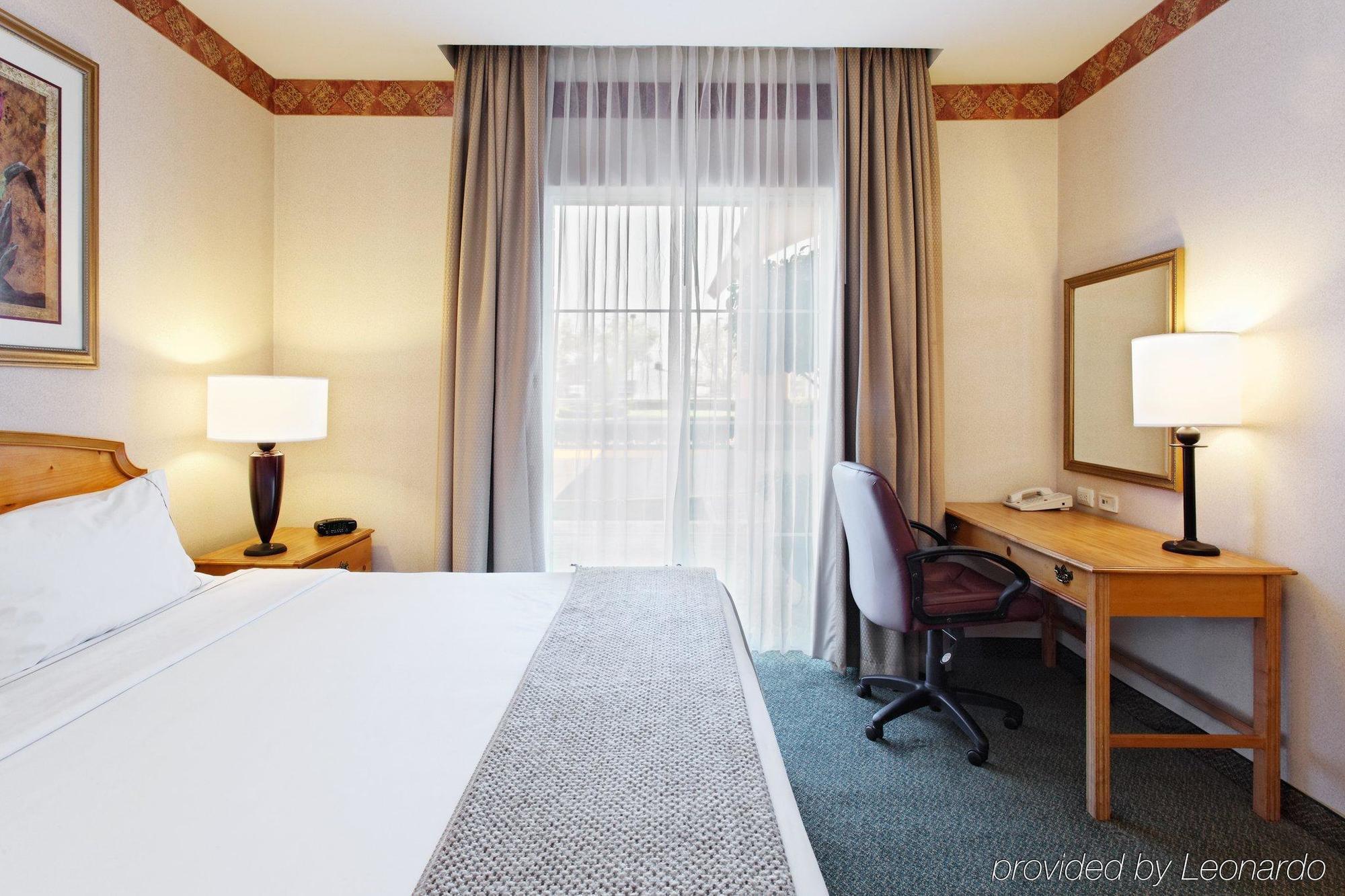 Hotel Express Silao-aeropuerto Bajio By Ihg