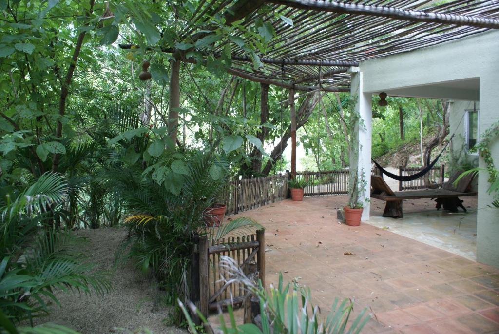Casa Pauline Beach House (adults Only) Hotel 2*