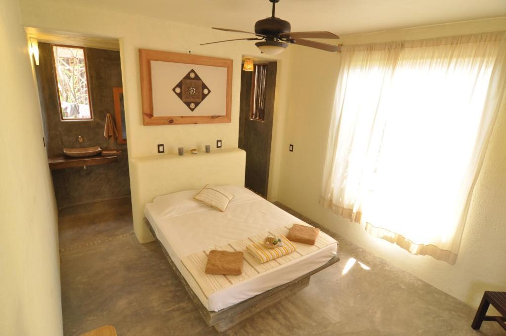 Hotel Celeste Del Mar Eco-hotel