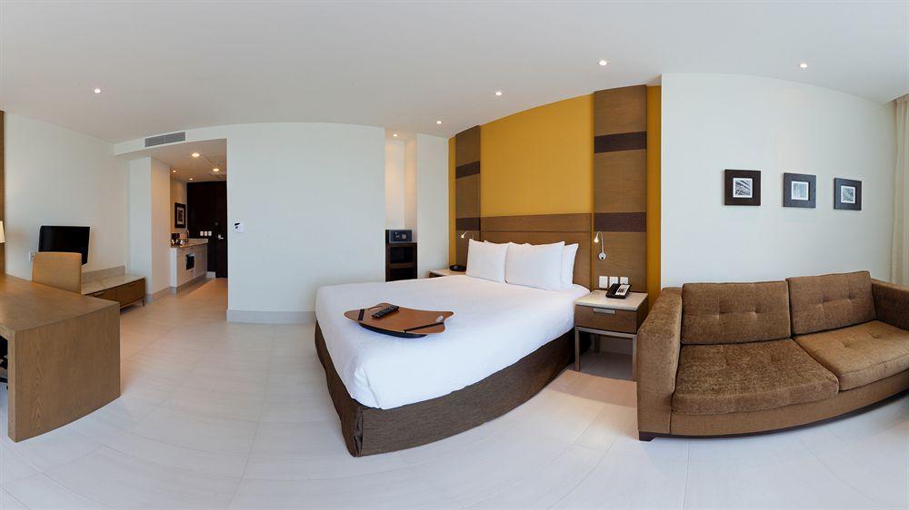 Hampton By Hilton Hotel