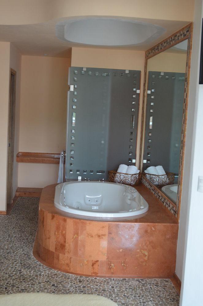 Andales On The Bay Hotel 3*