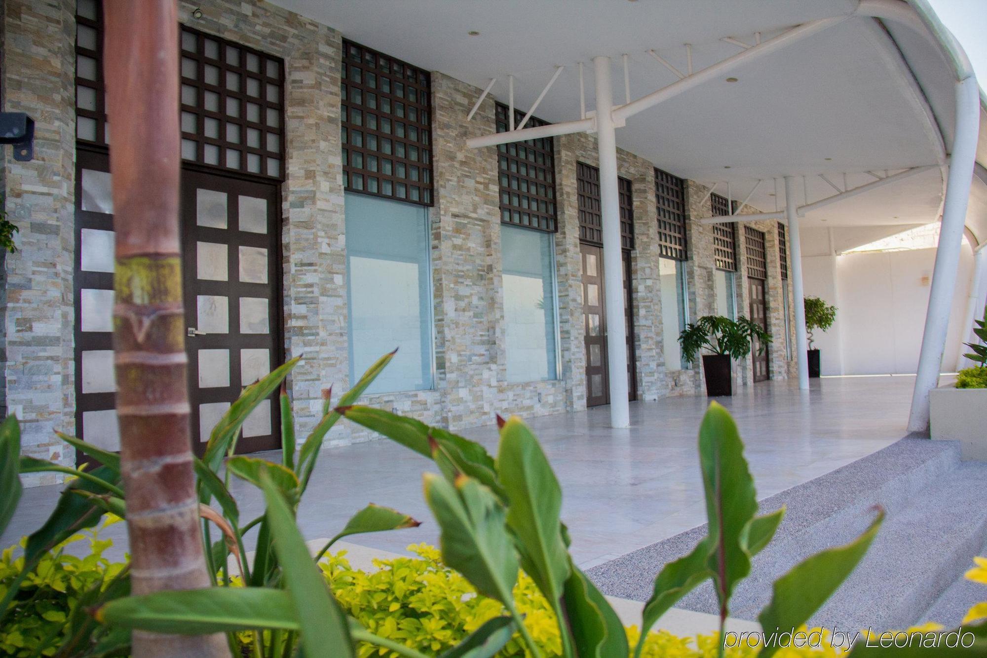 Park Royal Hotel 3*