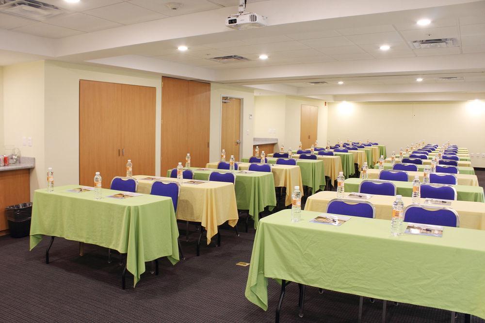 Microtel & By Wyndham 3* Culiacan