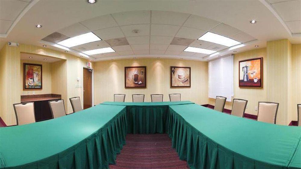 Express By Ihg Hotel 4*
