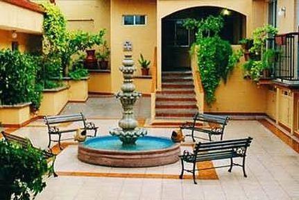 Perla Hotel 3*