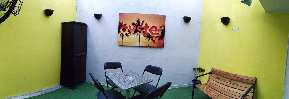Oyster Guest house 2*