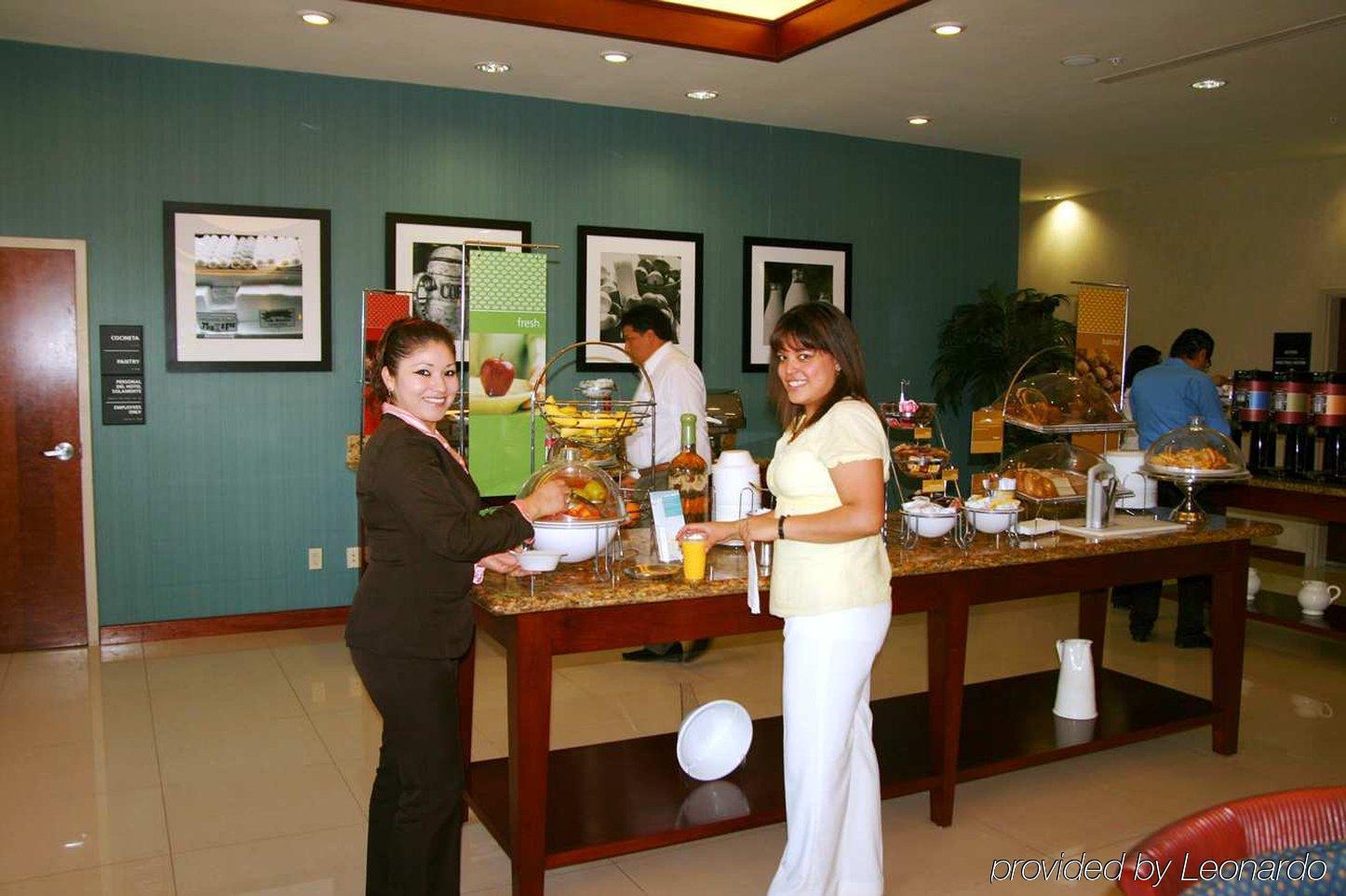 Hampton Airport Hotel