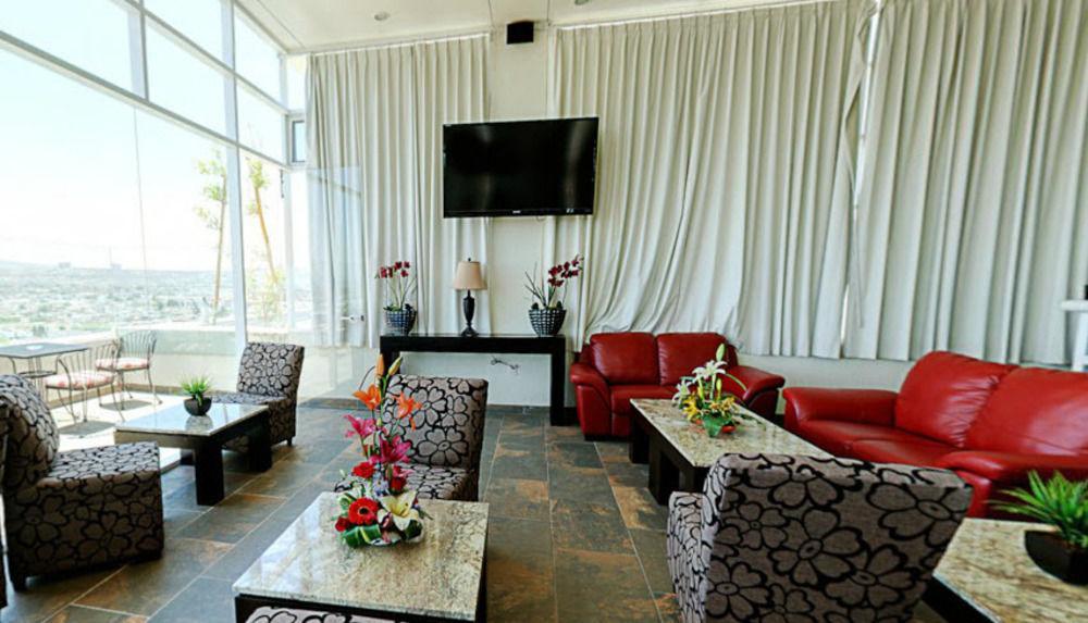 Western Crown Victoria Hotel