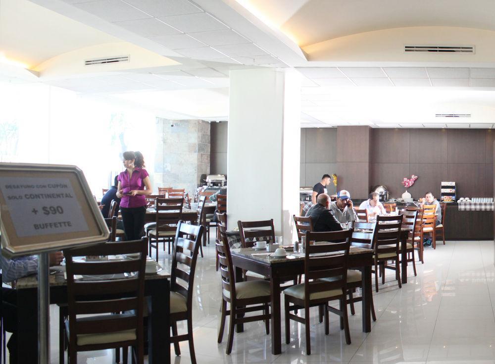 Western Crown Victoria 4* Queretaro