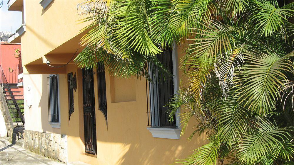 Maria Antonieta Aparthotel