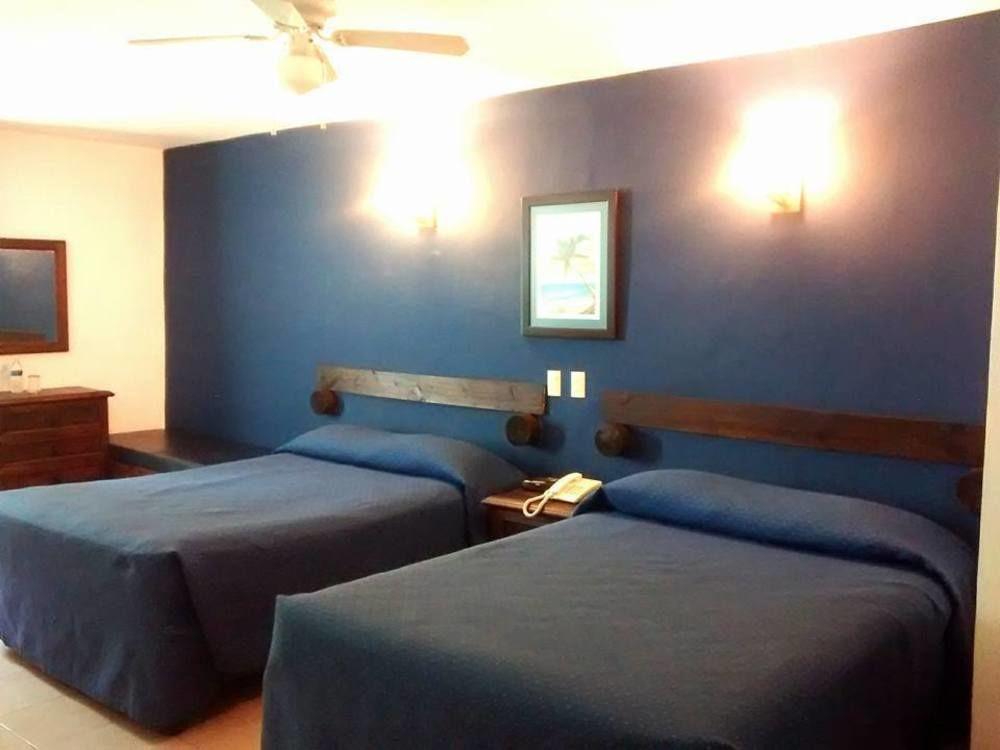 Lorencillo Miramar Hotel 3*
