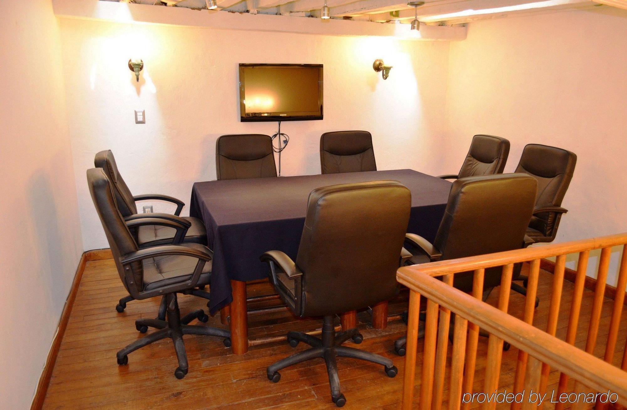 Meson De La Merced Boutique Patio & 3*