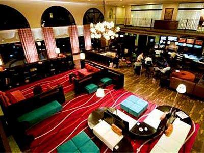 Courtyard Airport Hotel 4*