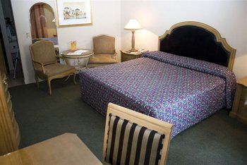 Western Centro Hotel 3*